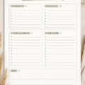 Un bureau bien organisé avec un planner ouvert, divers outils de travail et une tasse de café.