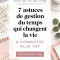Femme d'âge moyen utilisant une application de gestion du temps sur une tablette.